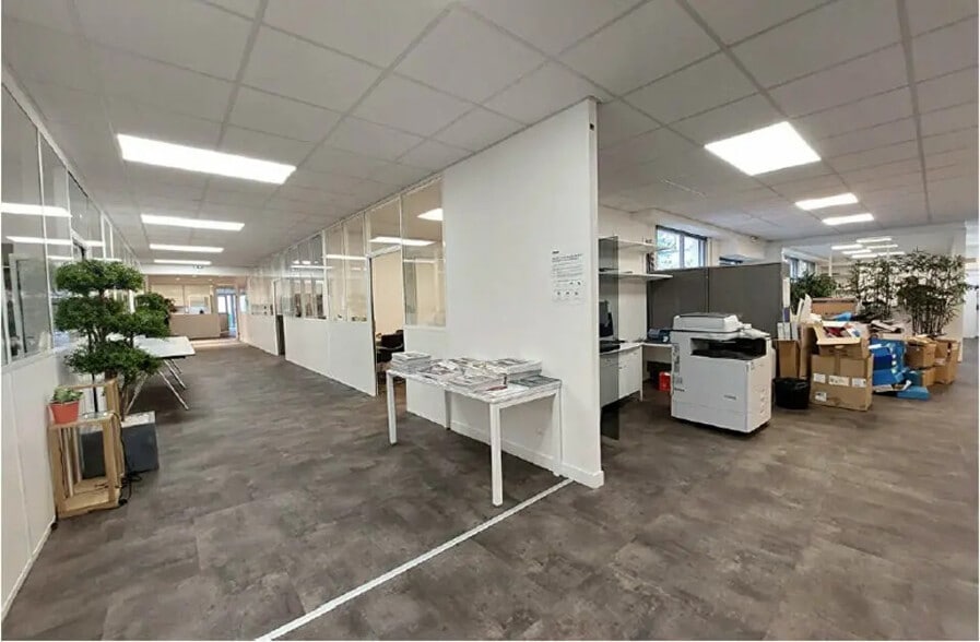 Bureau dans Paris à louer - Photo de l’immeuble – Image 1 sur 7