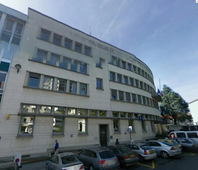 Plus de détails pour 5 Avenue Alphonse Muscat, Bourg-en-Bresse - Bureau à vendre