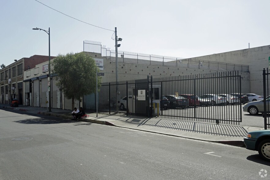 322-330 Omar Ave, Los Angeles, CA à vendre - Photo de l’immeuble – Image 2 sur 5