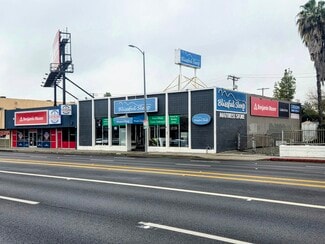 Plus de détails pour 6949 Topanga Canyon Blvd, Canoga Park, CA - Local commercial à louer