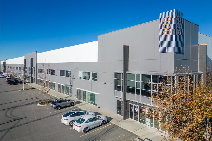 19055 Airport Way, Pitt Meadows, BC à louer - Photo principale – Image 1 sur 7