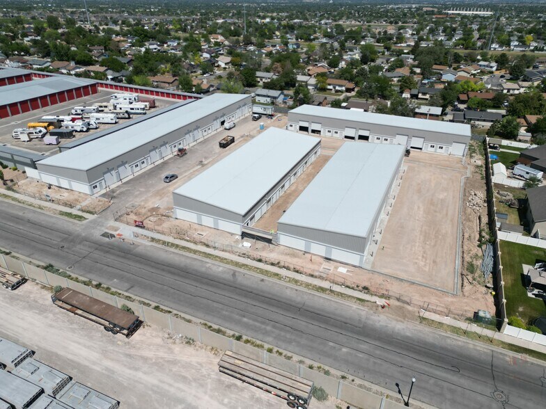 5653 6055 W, West Valley City, UT à louer - Photo de l’immeuble – Image 1 sur 11
