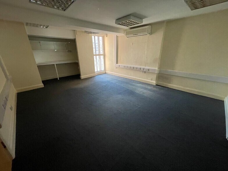 9 Market Pl, Pontefract à louer - Photo de l’immeuble – Image 2 sur 11