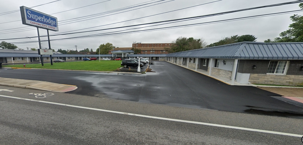 246 N DuPont Hwy, Dover, DE à vendre - Photo de l’immeuble – Image 2 sur 4