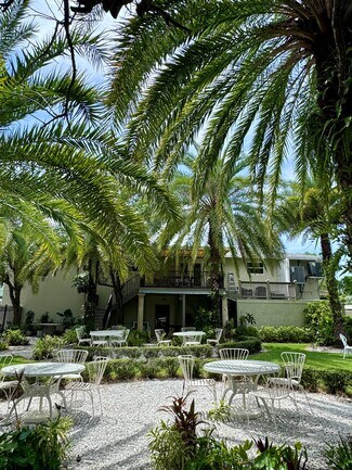 Plus de détails pour 1780 Commercial Dr, Naples, FL - Local commercial à vendre
