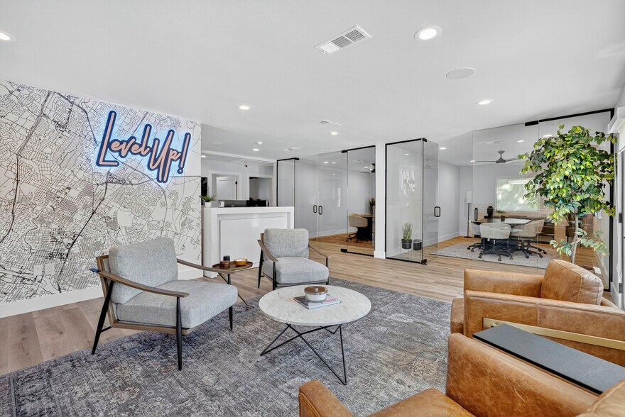 1708 Koening Ln, Austin, TX à vendre - Photo de l’immeuble – Image 1 sur 13