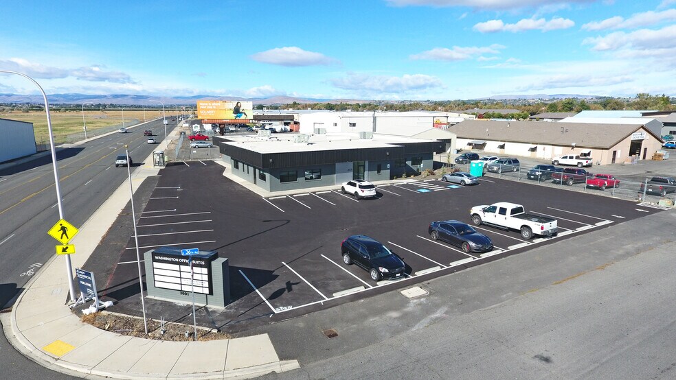 3601 W Washington Ave, Yakima, WA à louer - Photo de l’immeuble – Image 2 sur 15