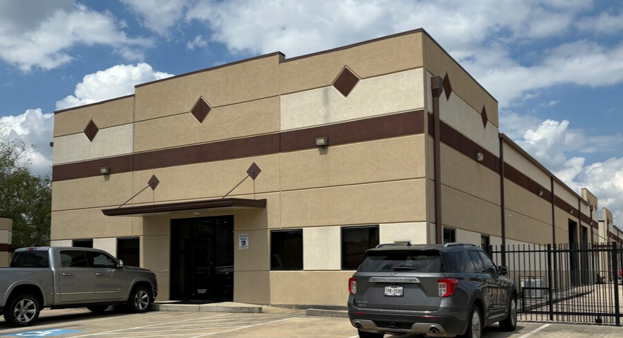 12630 Haynes Rd, Houston, TX à louer - Photo de l’immeuble – Image 1 sur 32