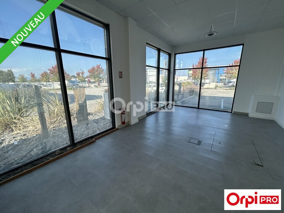 Local commercial dans Valence à louer Photo intérieure– Image 1 sur 7