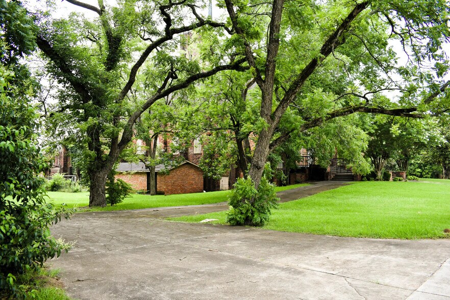 3481 S Court St, Montgomery, AL à vendre - Photo de l’immeuble – Image 3 sur 21