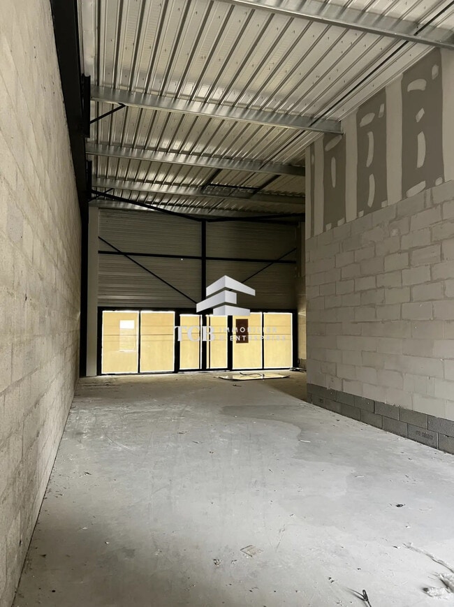 Plus de détails pour Local commercial à louer