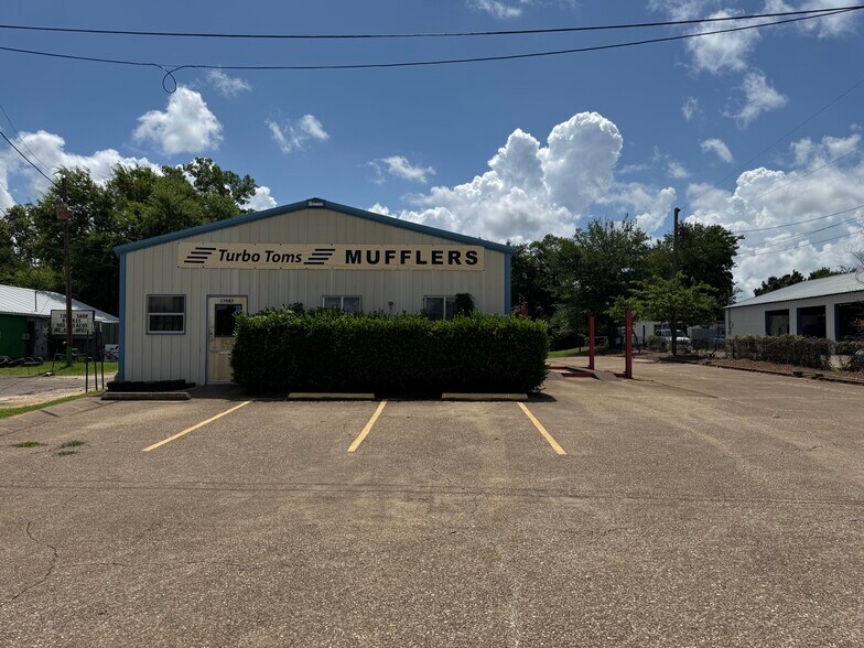 15083 Highway 155 S, Tyler, TX à vendre - Photo principale – Image 1 sur 36