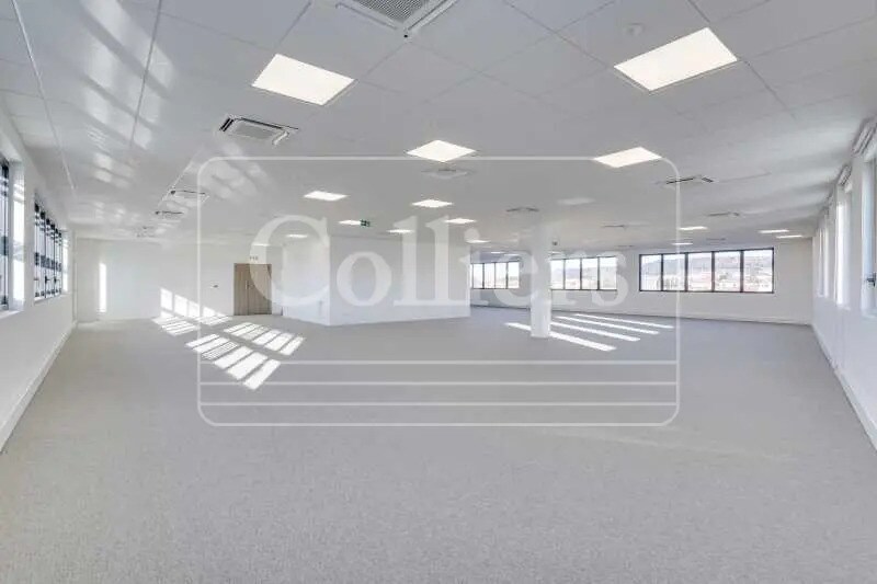 Bureau dans Vitrolles à louer - Photo de l’immeuble – Image 3 sur 10