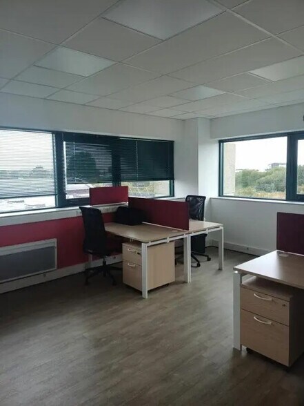 Bureau dans Caen à louer - Photo de l’immeuble – Image 2 sur 11