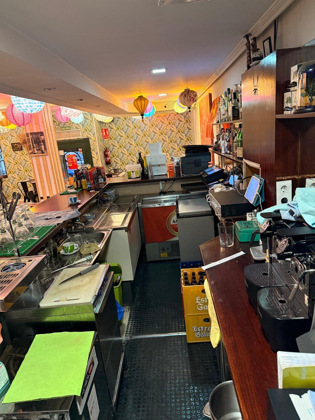 Local commercial dans Madrid, Madrid à louer Photo intérieure– Image 1 sur 7