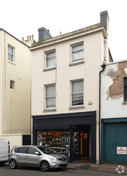 61 St Georges Rd, Brighton à louer - Photo de l’immeuble – Image 2 sur 2