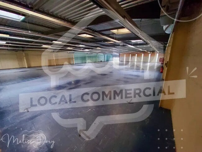 Plus de détails pour Local commercial à vendre