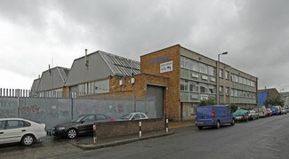 Plus de détails pour 23-25 Hythe Rd, Londres - Industriel/Logistique à louer