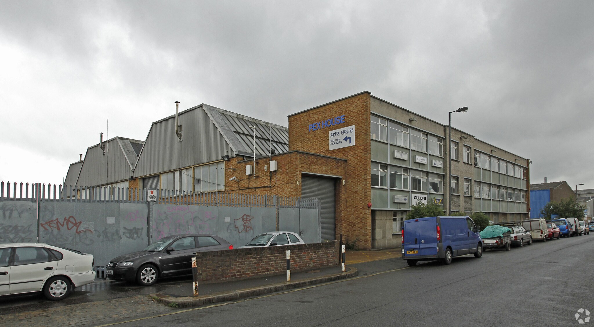 23-25 Hythe Rd, Londres à louer Photo principale– Image 1 sur 15