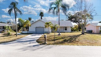 Plus de détails pour 1302 NE 4th Ter, Cape Coral, FL - Spécialisé à vendre