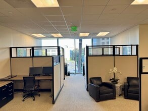 200 Spectrum Center Dr, Irvine, CA à louer Photo intérieure– Image 1 sur 22