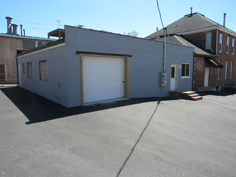 1850 E Broadway, Alton, IL à vendre - Photo de l’immeuble – Image 3 sur 15