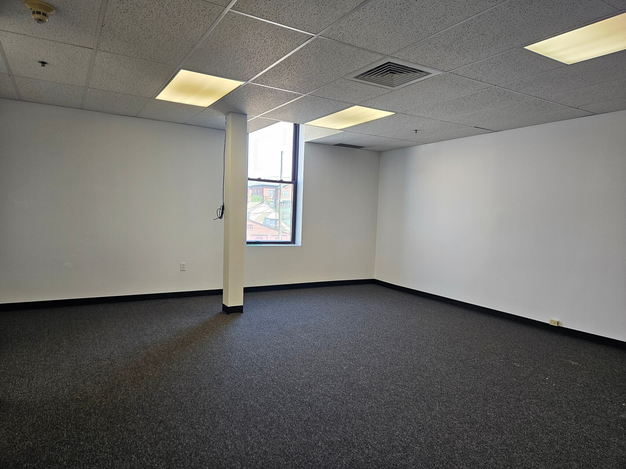 484 Main St, Middletown, CT à louer Photo intérieure– Image 1 sur 10