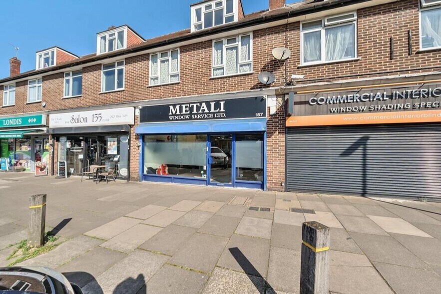 157 Whitby Rd, Ruislip à vendre - Photo de l’immeuble – Image 2 sur 14