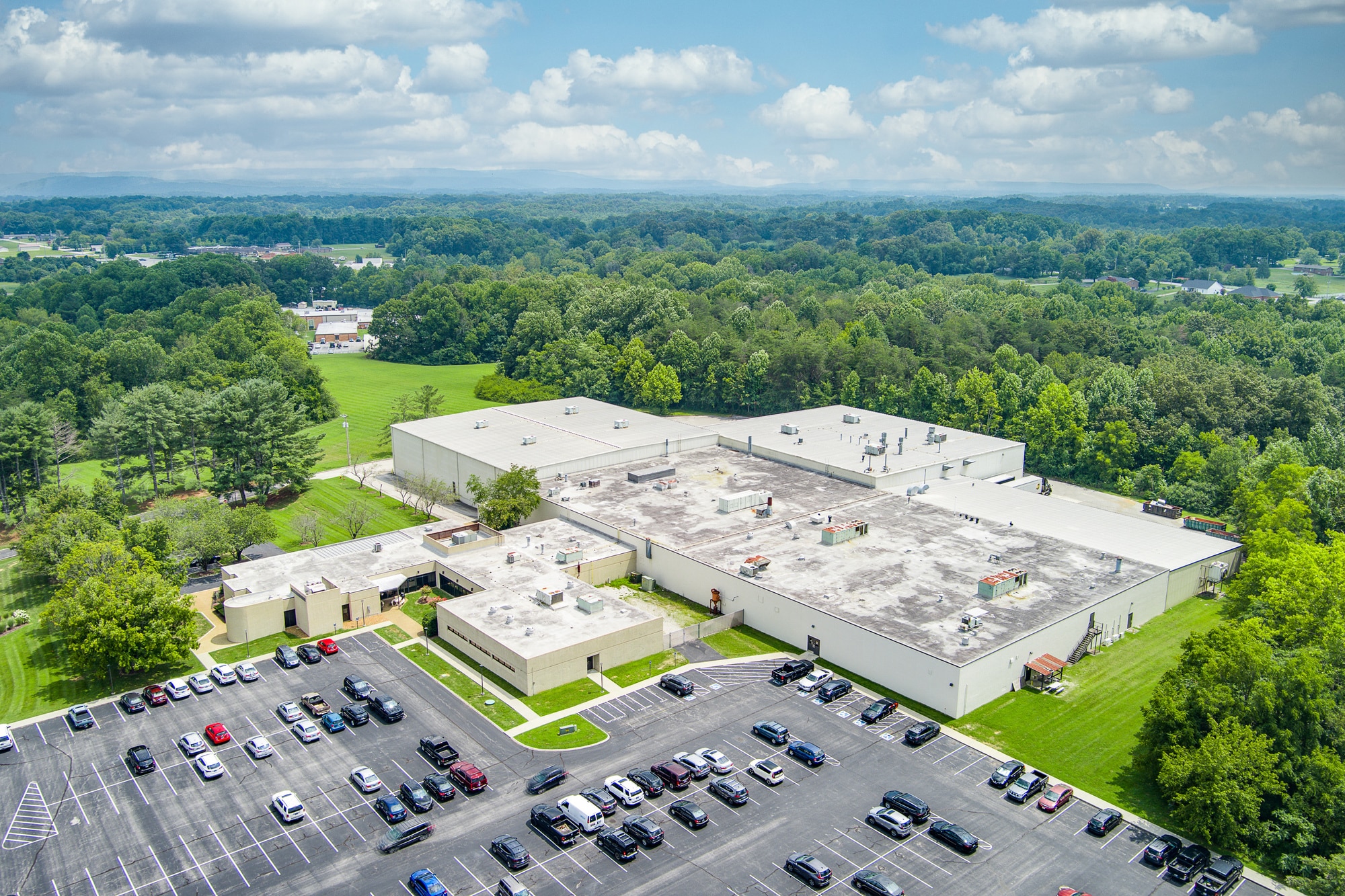 Putnam County Manufacturing Facility. Dr, Cookeville, TN à louer Photo de l’immeuble– Image 1 sur 11