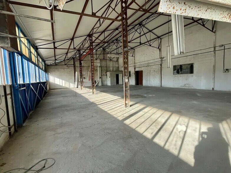 Local commercial dans Châteaurenard à louer - Photo intérieure – Image 3 sur 5