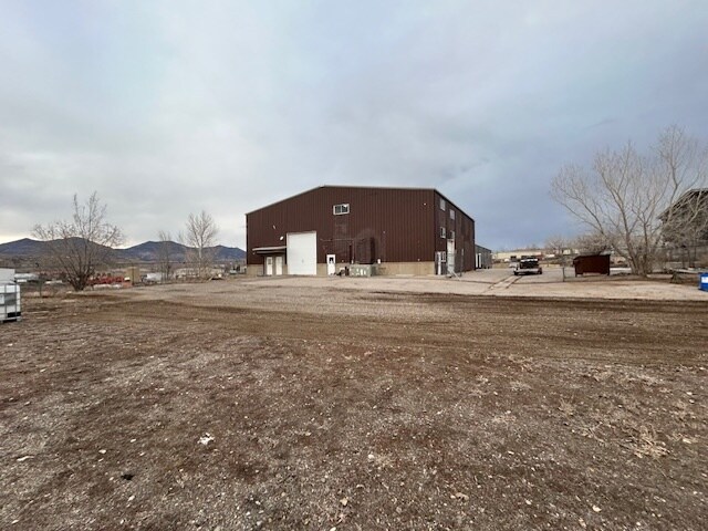 2185 S 10th St, Rifle, CO à louer - Photo de l’immeuble – Image 2 sur 17