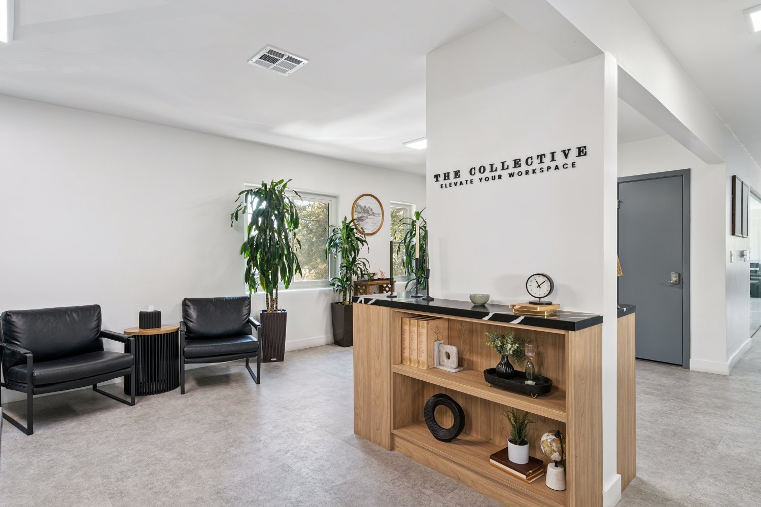 203-215 N Victory Blvd, Burbank, CA à louer Photo principale– Image 1 sur 30