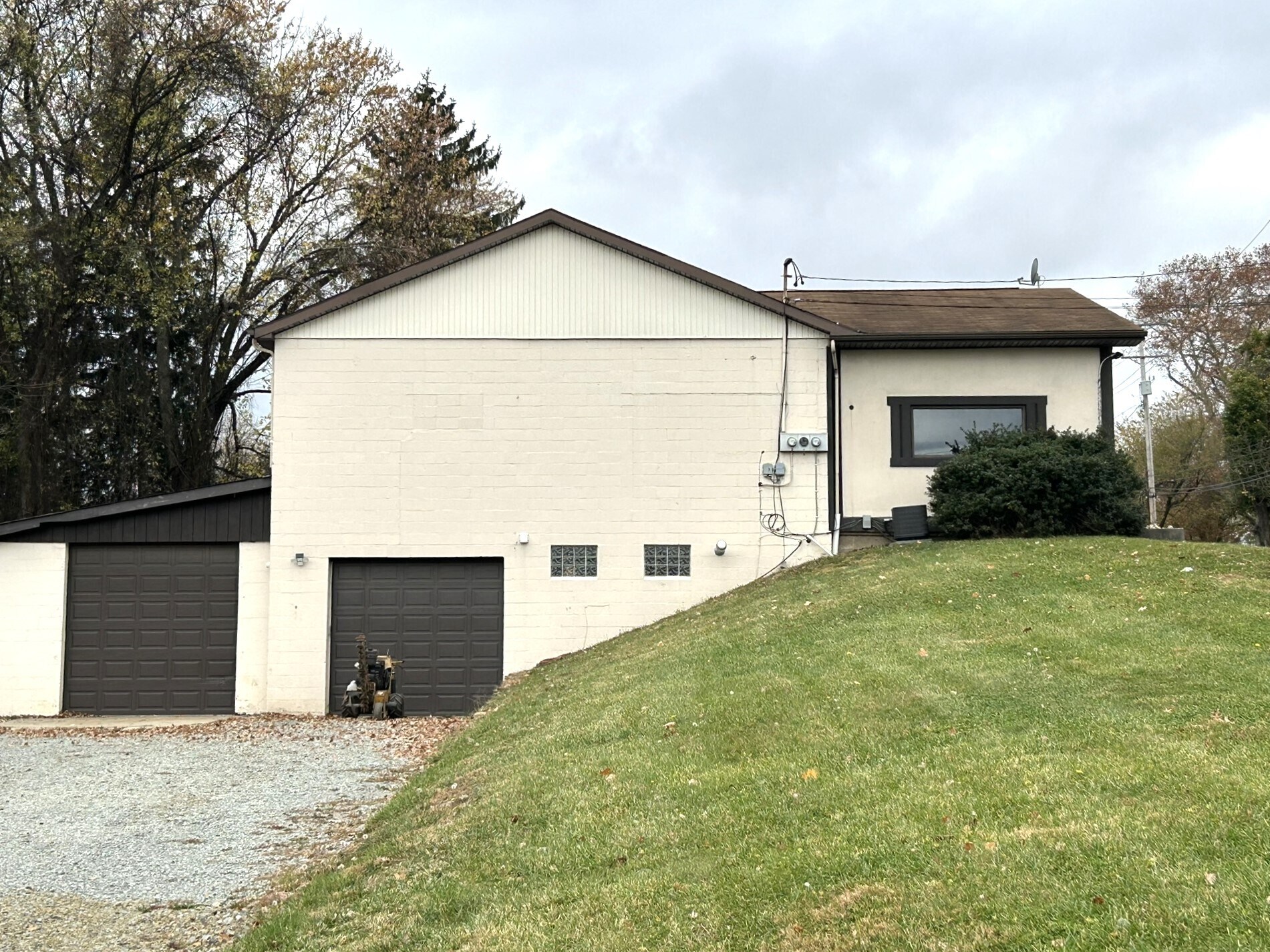 7550 Saltsburg Rd, Pittsburgh, PA à louer Photo de l’immeuble– Image 1 sur 9