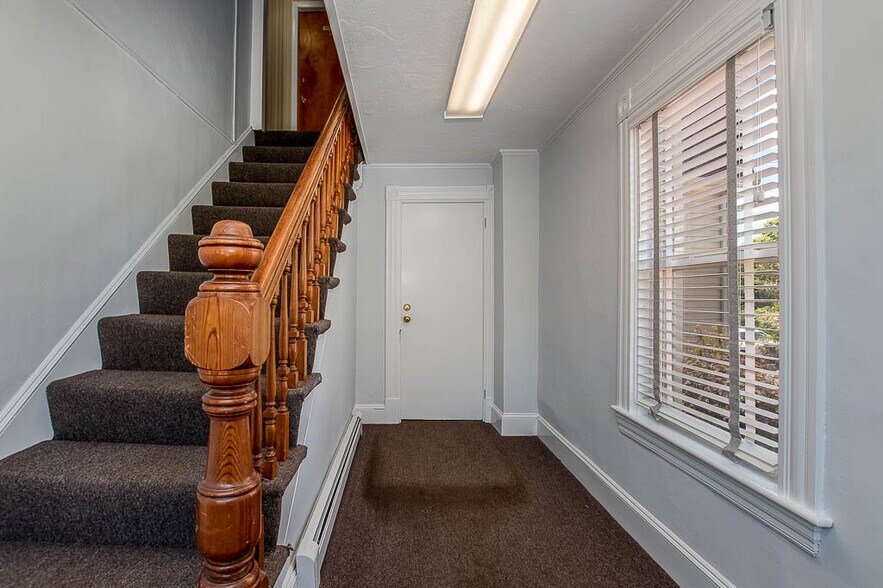 27 Jefferson St, Taunton, MA à vendre - Photo de l’immeuble – Image 2 sur 13