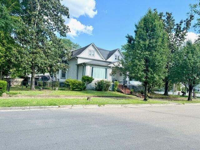 924 Fillmore St, Corinth, MS à vendre - Photo de l’immeuble – Image 1 sur 42