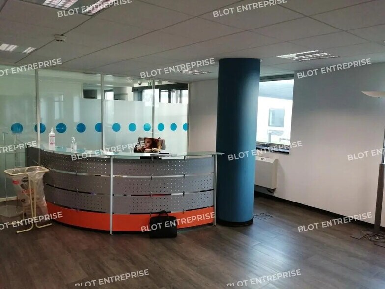 Bureau dans Guipavas à louer - Photo de l’immeuble – Image 3 sur 13