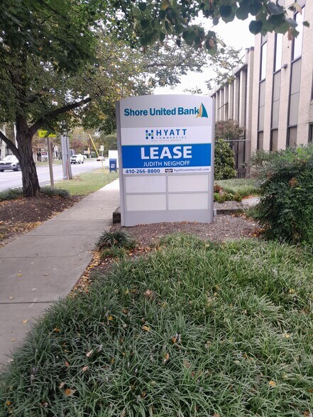 411-413 Crain Hwy S, Glen Burnie, MD à louer - Photo de l’immeuble – Image 3 sur 7