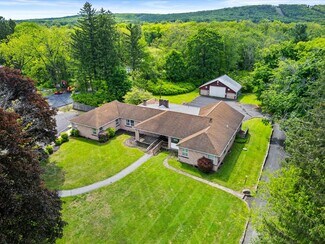 Plus de détails pour 1830 Route 209, Brodheadsville, PA - Bureau à vendre