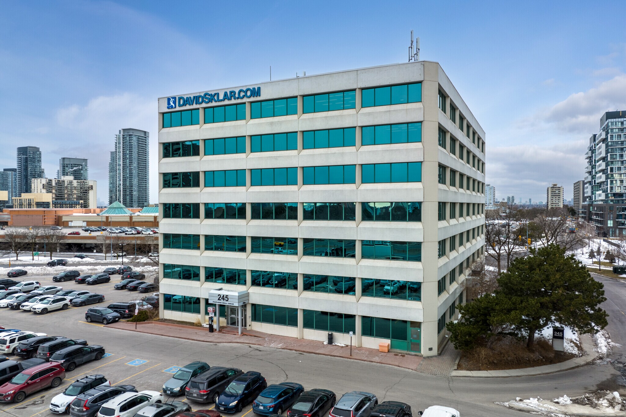 245 Fairview Mall Dr, Toronto, ON à louer Photo principale– Image 1 sur 10