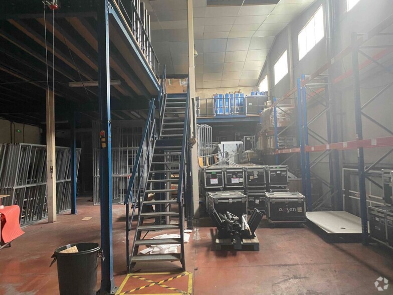 Industriel/Logistique dans Torrejón de Ardoz, Madrid à vendre - Photo de l’immeuble – Image 1 sur 12