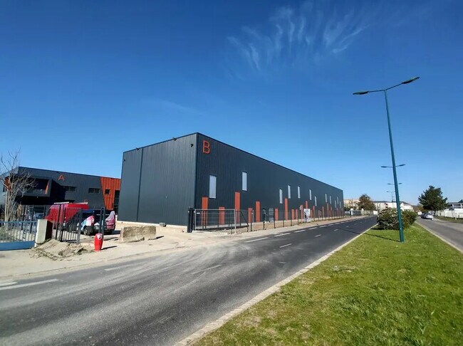 Plus de détails pour Industriel/Logistique à louer