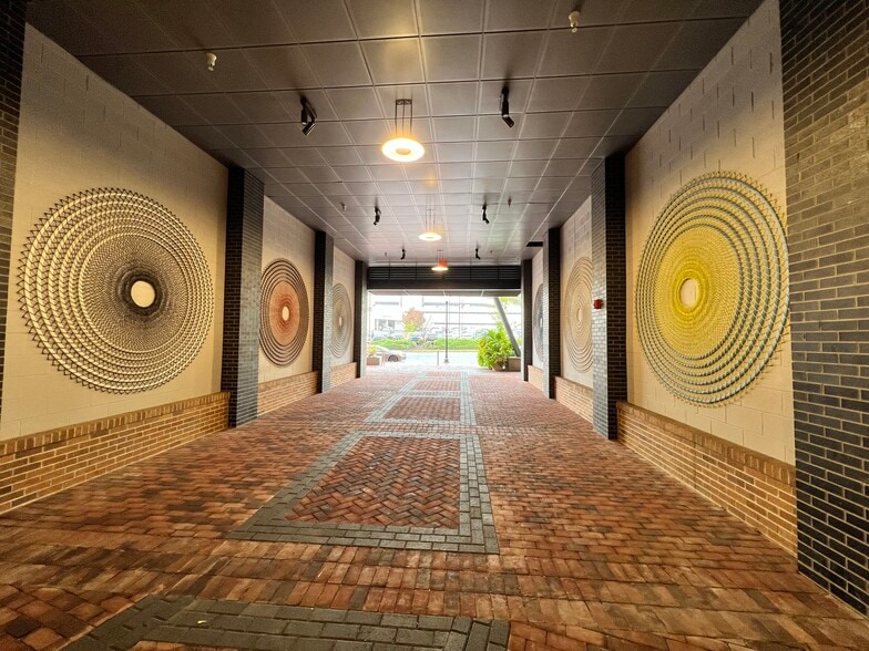 5555 Cardinal Pl, Alexandria, VA à louer - Photo intérieure – Image 2 sur 5