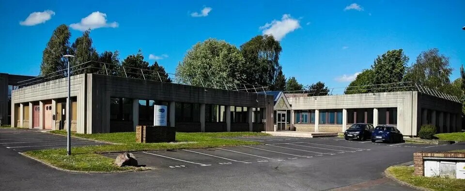 Bureau dans Caen à louer - Photo de l’immeuble – Image 1 sur 11