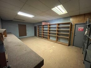 3060 Madison Ave SE, Grand Rapids, MI à vendre Photo intérieure– Image 2 sur 5