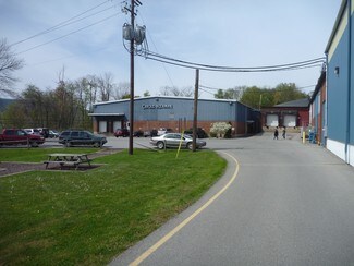 Plus de détails pour 801 Foresman St, Williamsport, PA - Industriel/Logistique à vendre