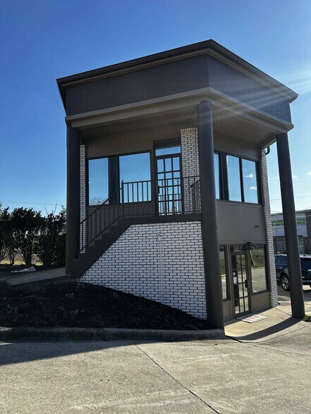 1017 Odum Rd, Gardendale, AL à vendre - Photo de l’immeuble – Image 2 sur 4