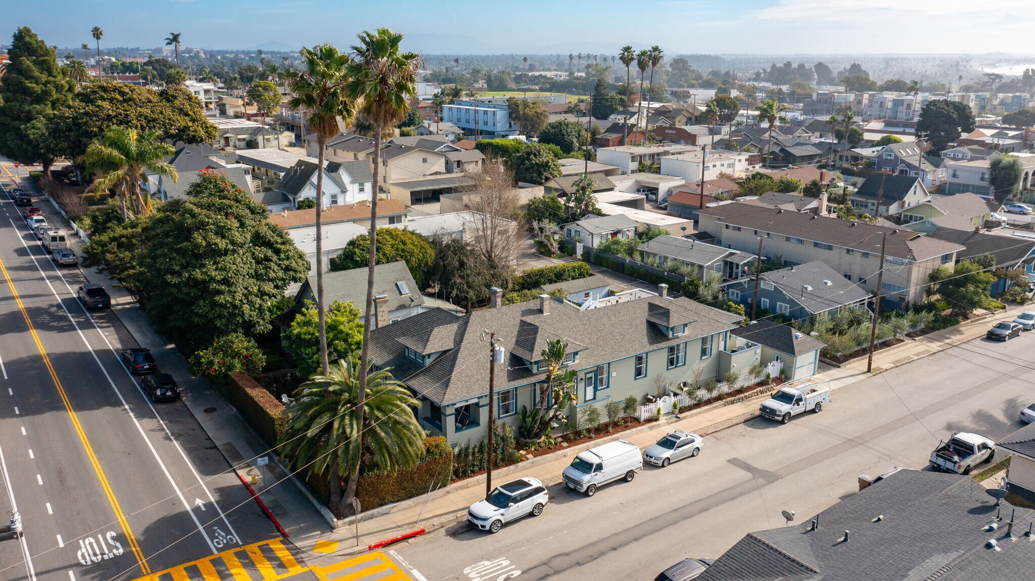 1106 E Santa Clara St, Ventura, CA à vendre Photo principale– Image 1 sur 64