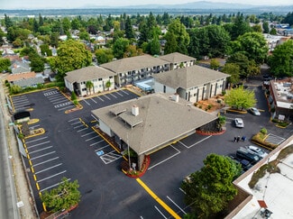 Plus de détails pour 8247 NE Sandy Blvd, Portland, OR - Hôtellerie à vendre