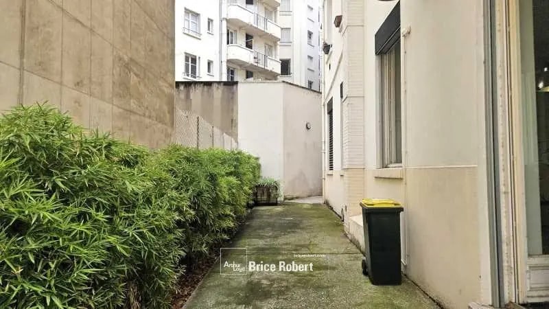 Bureau dans Lyon à louer - Photo de l’immeuble – Image 2 sur 7