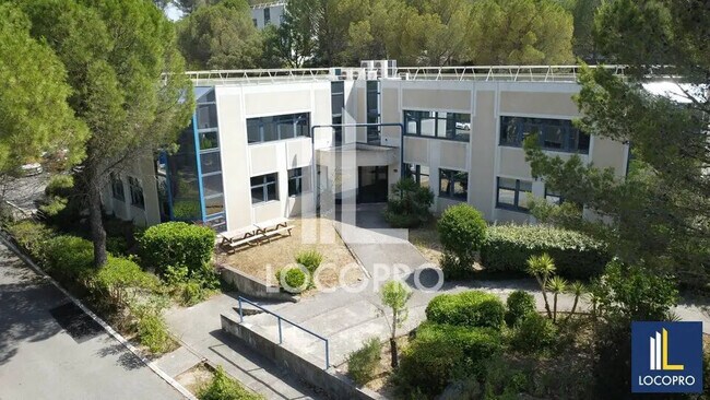 Plus de détails pour Bureau à louer